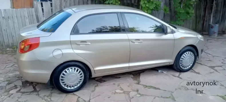 Продам Chery bonus 2013 год
