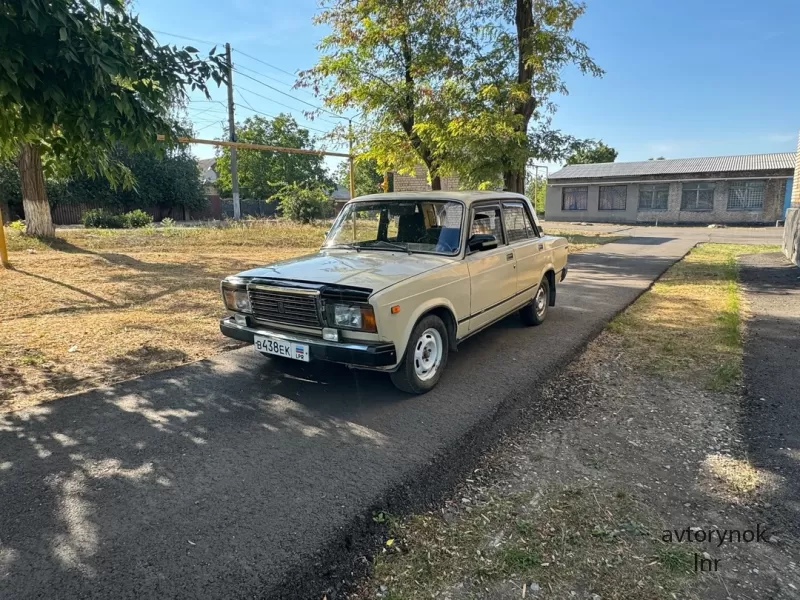 Продам ВАЗ 2107 1986 год