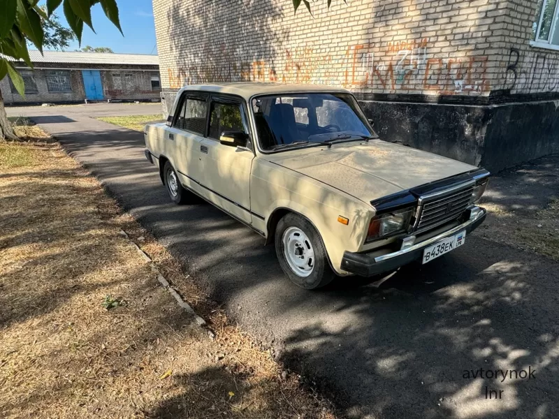 Продам ВАЗ 2107 1986 год