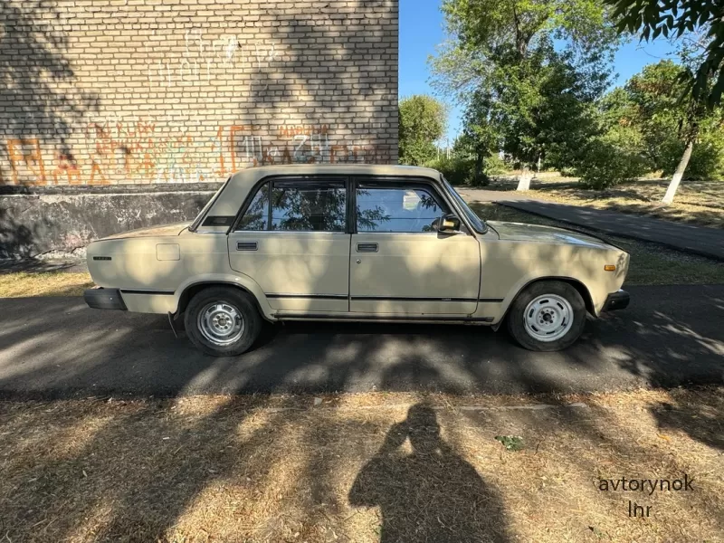 Продам ВАЗ 2107 1986 год