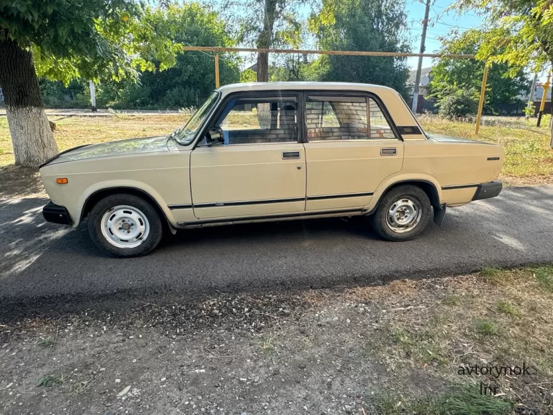 Продам ВАЗ 2107 1986 год