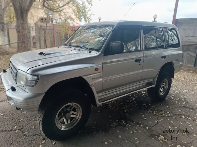 Продам Митсубиси Pajero 2002 г.