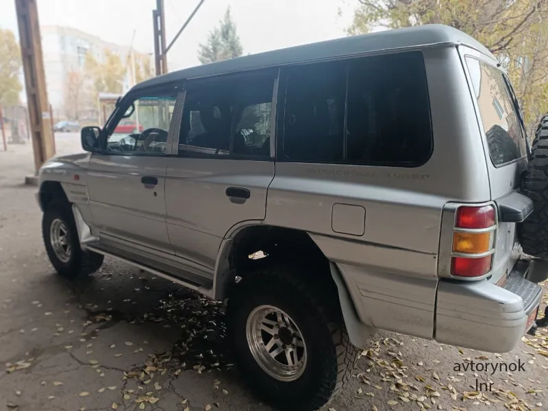 Продам Митсубиси Pajero 2002 г.