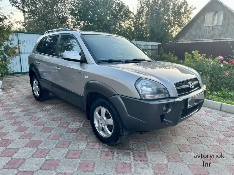 Продам Hyundai Tucson 2.0 AT бензин