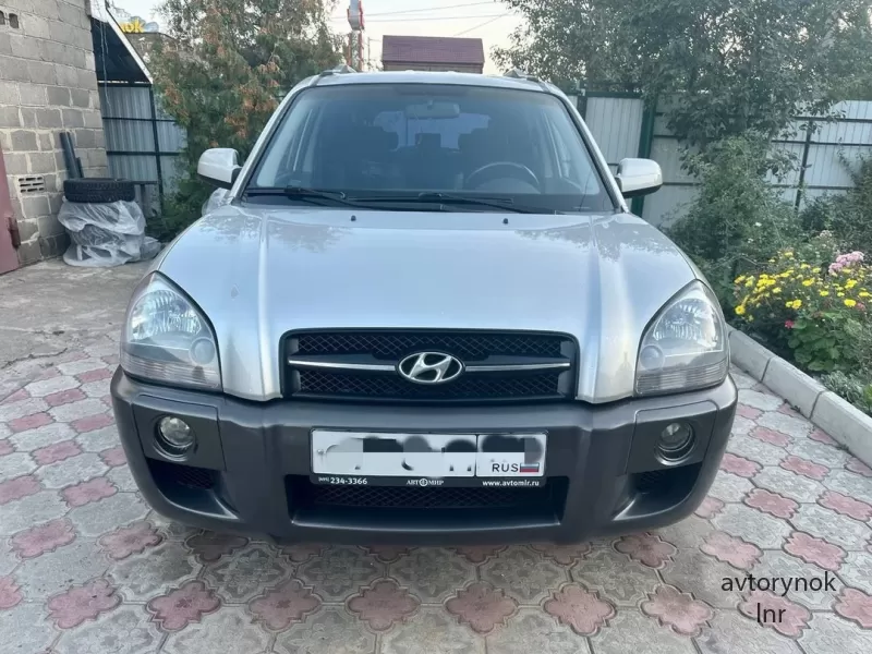 Продам Hyundai Tucson 2.0 AT бензин