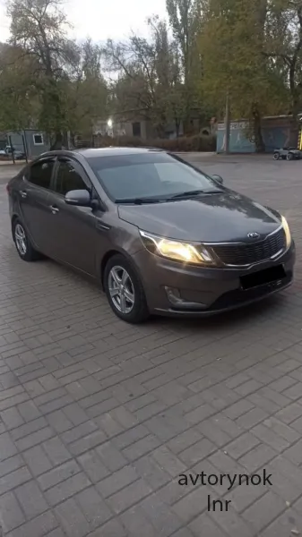 Продаю Kia Rio 2014 года
