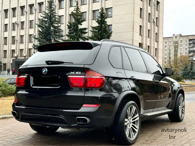 ПРОДАМ BMW X5 XDrive Рестайлинг, 2011 год