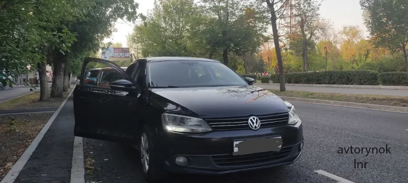 Volkswagen Jetta 2012 года
