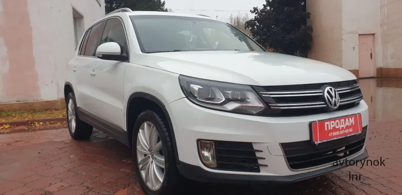 Volkswagen Tiguan год выпуска: 2015