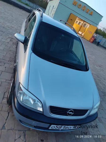 Продам опель зафира А Год 2000