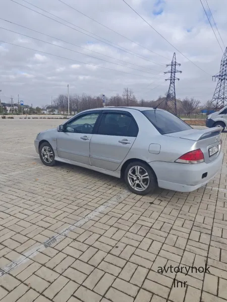 Mitsubishi lancer 9