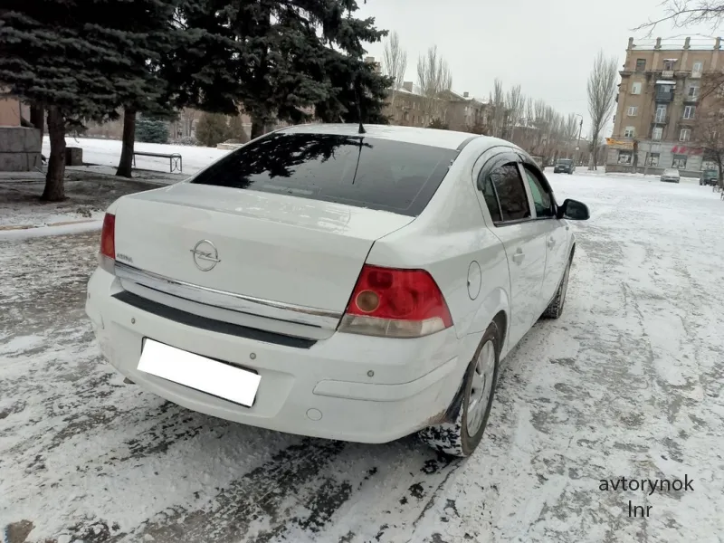 В продаже Opel Astra H рестайлинг. 1.6 Год 2011