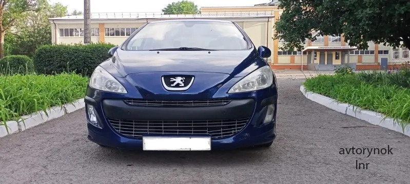 Продам срочно Пежо 308 1.6 2008 г.в.