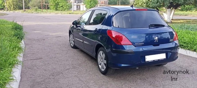 Продам срочно Пежо 308 1.6 2008 г.в.