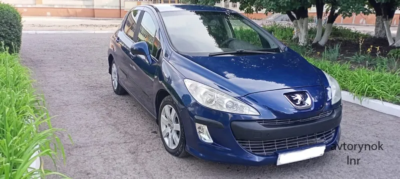 Продам срочно Пежо 308 1.6 2008 г.в.