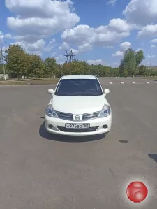 Продам Ниссан Тиида 2009 год