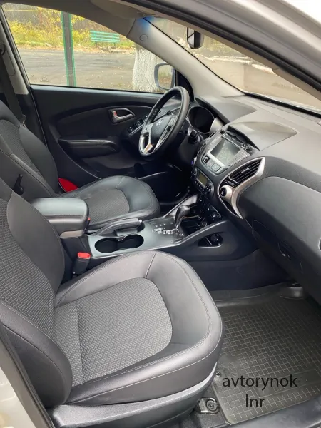 Продам Hyundai ix 35 2011 года