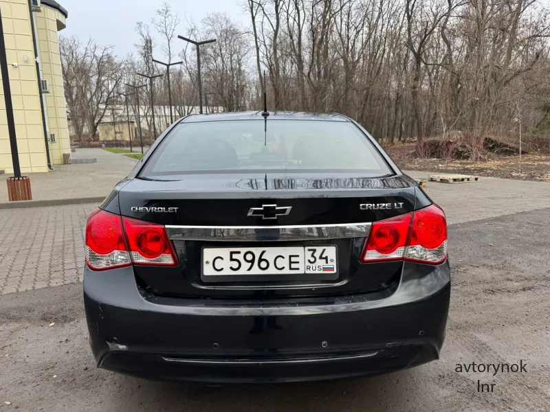 Продам Шевроле Круз 2010 года