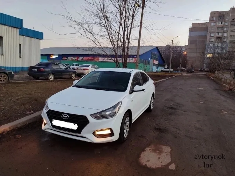 Продаю Hyundai Solaris 2017 года