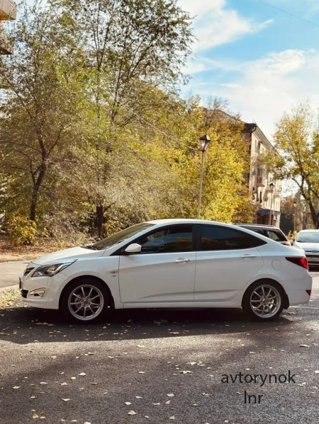 Продам Hyundai Solaris рестайлинг 2015 года
